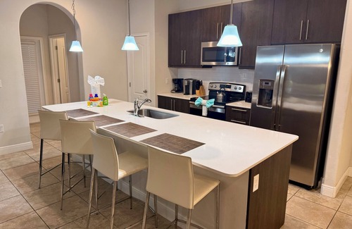 Haines City Villa | Amazing Lakeview 4 BR Vacation Home with Heated Pool! Near All Parks.