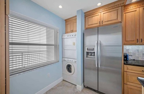 Madeira Beach Apartamento | Amazing Ocean View, Pool @ Mad. Beach- John's Pass