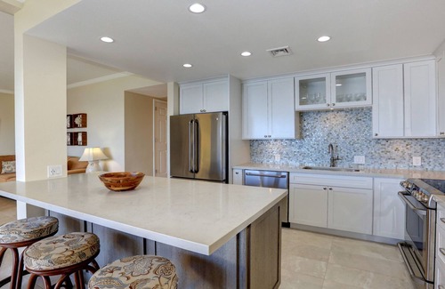 Wailea Condominio | Condominio frente al mar totalmente remodelado - Desde $ 590. 00 / noche - Makena Surf F-202