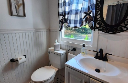 Altmar Otro | Amazing restored 1800s"s Farmhouse minutes from the World famous Salmon River.