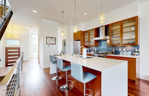 Alki Casa | Amazing rooftop deck views of the sound, gas grill, and W/D