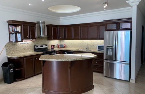 Rosarito Condominio | Increíble Rosarito Beachfront Mar Y Sol Spa Gimnasio Piscina Seguridad las 24 horas Vistas cerradas