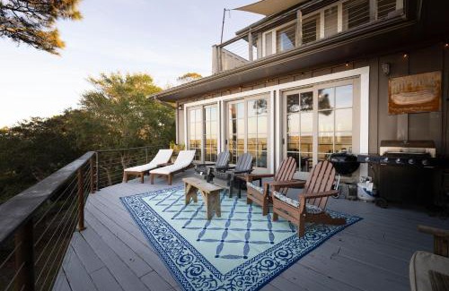 Folly Beach Casa | Amazing views! Hot tub! 5 beds! Walk to beach!
