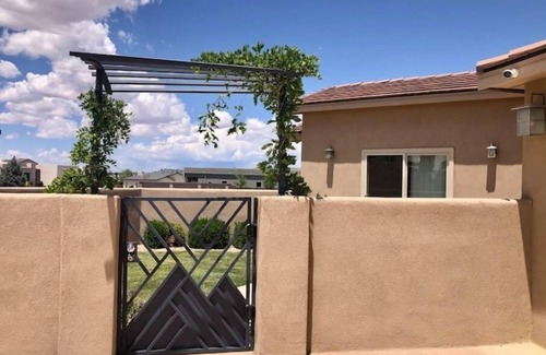 Westside Casa | AMAZING VIEWS! Large 4-BR home with hot tub and rooftop deck overlooking ABQ