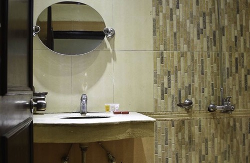 Lahore Hotel | Ambassador Hotel