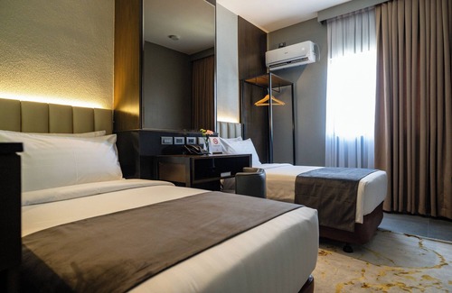 Capitol Site Hotel | Amber Hotel - Cebu