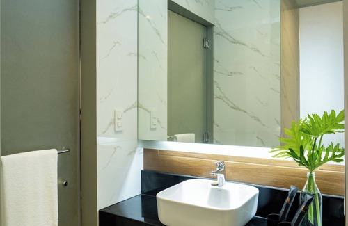 Capitol Site Hotel | Amber Hotel - Cebu