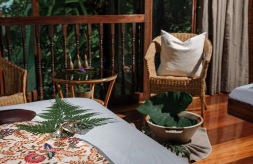 Pantai Tengah Cabina | Ambong Rainforest Retreat