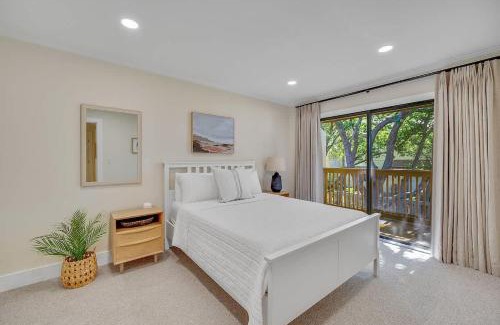 Fernandina Beach Casa | Amelia Island Newly Renovated Beachside Townhome