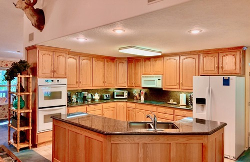 Island Park Cabina | American Bison Lodge+10Miles2YNP+Hottub+Wifi+AC