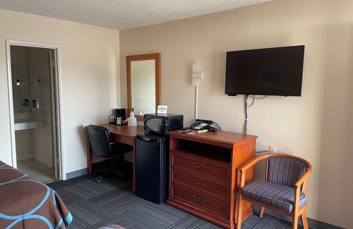 Pratt Hotel | American Inn Motel