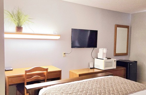 Ozark Hotel | American Inn