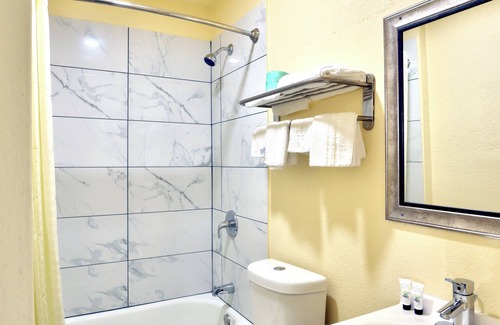 Oak Park - Northwood Hotel | Americas Best Value Inn San Antonio Airport South