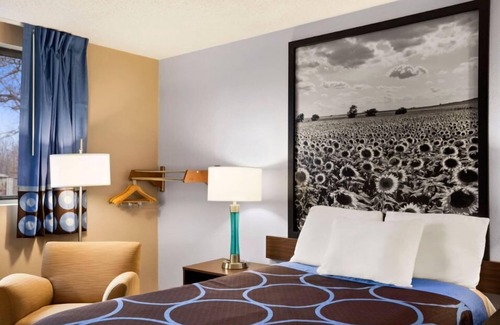 Pittsburg Hotel | Americas Best Value Inn Pittsburg