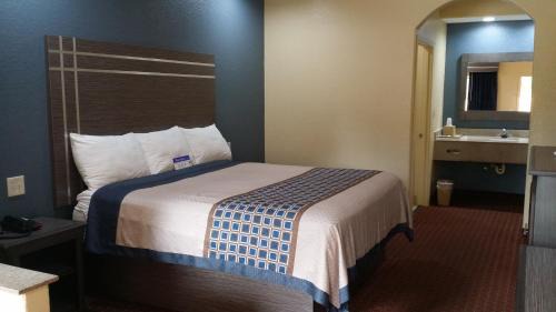 Northside Hotel | Americas Best Value Inn & Suites Northeast Houston