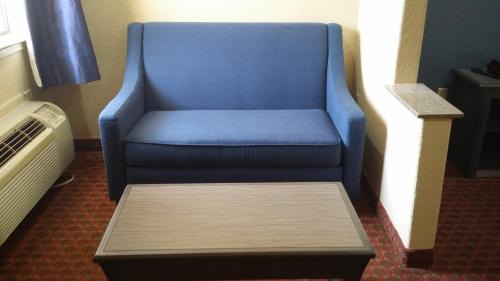 Northside Hotel | Americas Best Value Inn & Suites Northeast Houston