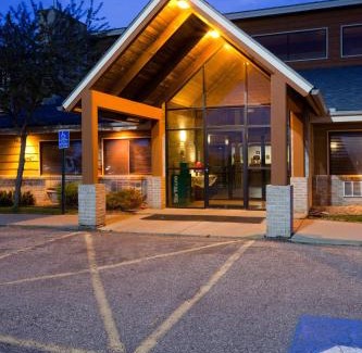 Blue Earth Hotel | AmericInn by Wyndham Blue Earth