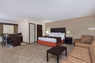 Janesville Hotel | AmericInn by Wyndham Janesville
