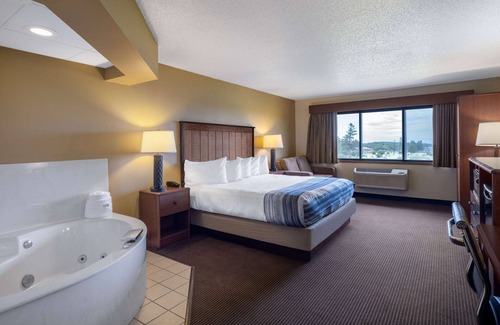 Two Harbors Hotel | AmericInn by Wyndham Two Harbors Near Lake Superior