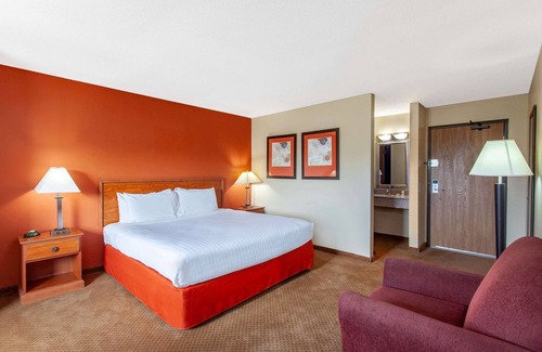 Willmar Hotel | AmericInn by Wyndham Willmar