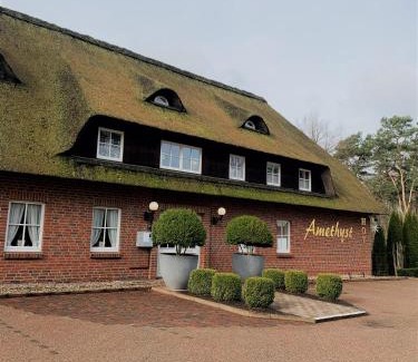 Deutsch Evern Hotel | Amethyst Hotel Garni Lüneburg