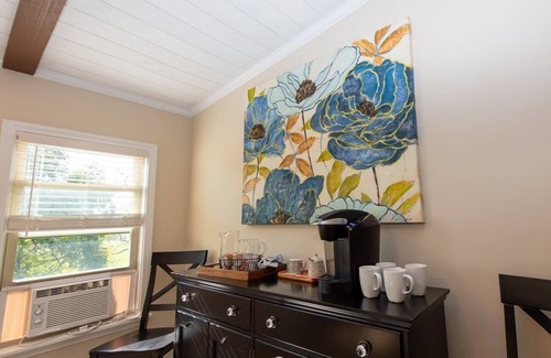 Witmer Casa | Amish Country Cottage at Nature View Farm