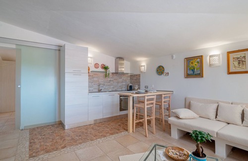 Eden Beach Apartamento | Ammentos by Interhome