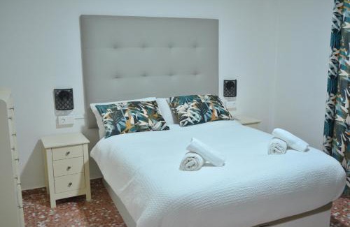 Campoamor Apartamento | Amparo Home near ADDA Auditorium & Plaza de Toros Breakfast included