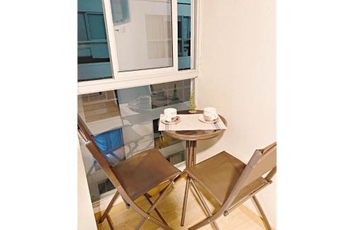Tejada Alta Casa | Amplia habitación privada con baño privado y TV