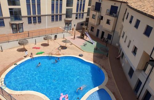 La Llosa Apartamento | Amplio Apartamento 3Hb piscina bien equipado fácil aparcamiento parking opcional