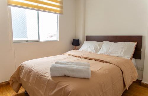 La Victoria Apartamento | Amplio y Familiar 3BR de 3 pisos. Smart Home