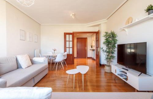 Barakaldo Apartamento | Amplio y Luminoso sobre la Ría de Barakaldo
