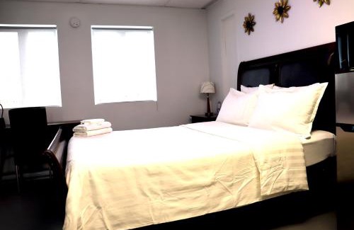 St. Jerome Hotel | AMR Hotel Inc