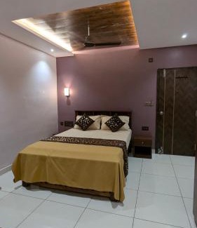 Mavalli Hotel | Amrut Inn