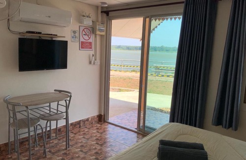 That Phanom Complejo | Amy's Mekong Resort