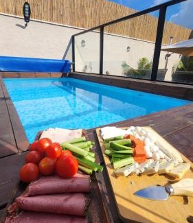 Isfiya Casa | Amy's paradis גן העדן של איימי
