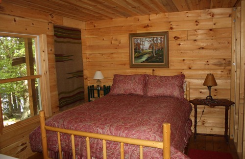 Town of Piercefield Cabina | Log Cabin in the Woods