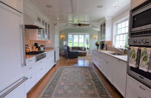 Easton's Point Cabaña | Una cabaña elegante Playa En El Agua