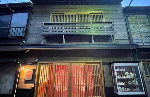 Oshima Casa | An inn for rent in the elegant Habuminato Limited / Oshimamachi Tokyo