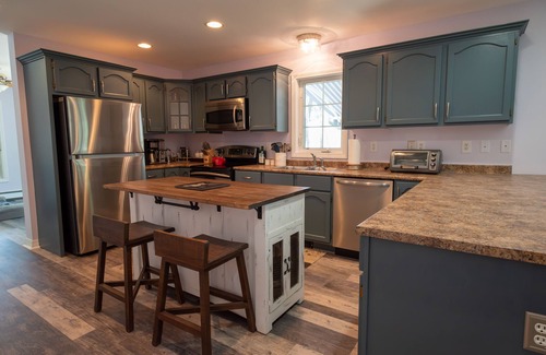 Lochmere Casa | An oasis sitting right on Silver Lake