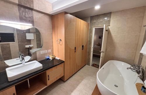 Agara Casa | Anahat The Heart Center