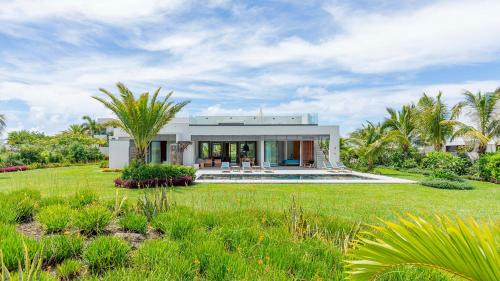 Grand River South East Villa | Anahita Villa Ahura 3 bedrooms