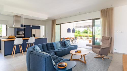 Grand River South East Villa | Anahita Villa Ahura 3 bedrooms