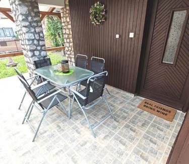 Zsorifurdo Casa | Ananász Apartman