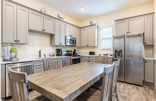 West Kissimmee Cabaña | Anchor Cottage with Private Pool near Disney and Margaritaville Resort & Island.