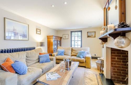 Faversham Casa | Anchor Light Cottage