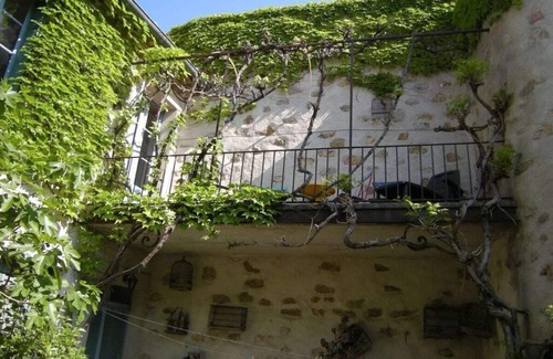 Ferrals-les-Corbieres Casa | "Ancien Café" con azotea y balcón.