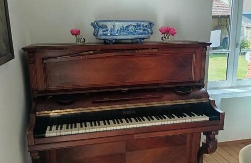 Jaligny-sur-Besbre Casa | Ancienne cure rénovée, charme et confort modernes - FR-1-489-459