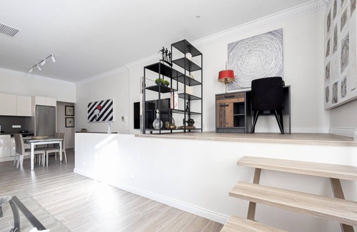 Plaka Apartamento | Ancient Athens Great Apt Home Office w Acropolis View