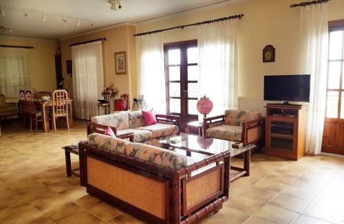 Archaia Olympia Casa | Ancient Olympia Luxury Pool Villa Palace 4Bedroom